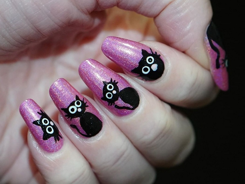 Hello Kitty Nail Art Designs