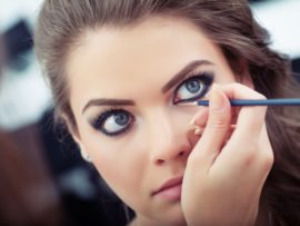 How To Pick The Right Colored Eyeliner For Your Eye Color?