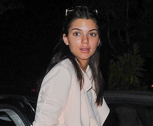 Kendall Jenner without Makeup 10
