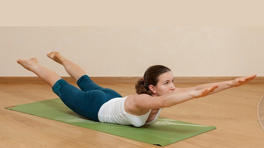 Makarasana - yoga to reduce knee pain