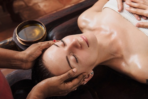 Massage With Oil Prevent to Dandruff