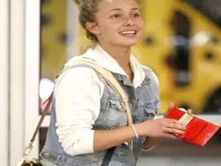 10 Pictures of Hayden Panettiere without Makeup