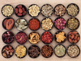 6 Effective Chinese Herbs for Hair Loss