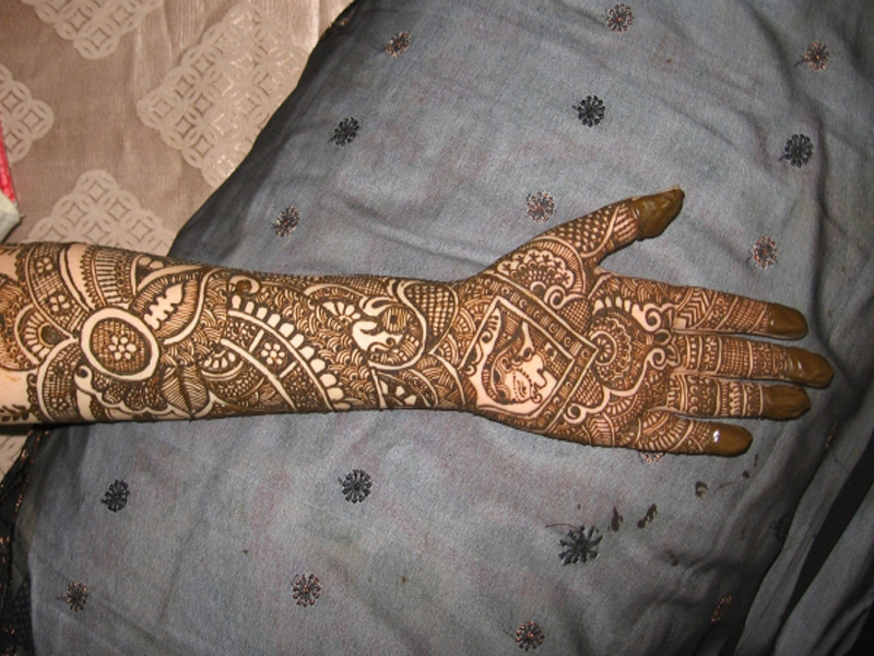 Lakshmi Henna Art - Wedding Mehendi Artist Chennai- Photos, Price & Reviews  | BookEventZ