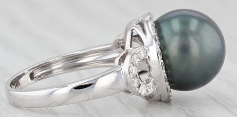 Tahitian Cultured Natural Pearl Diamond Ring