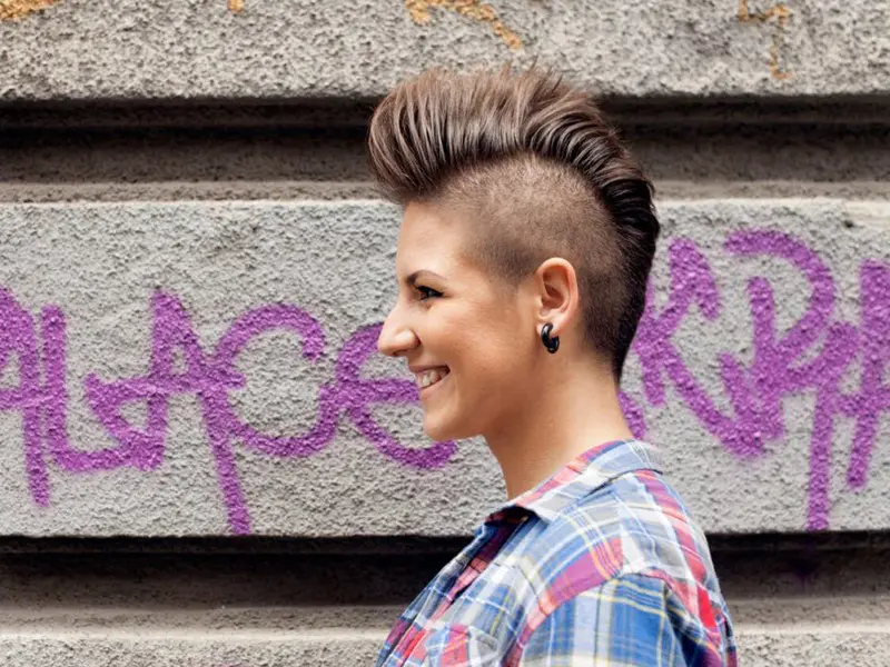 See the best short hairstyles ever rocked by poppunk princess Pink