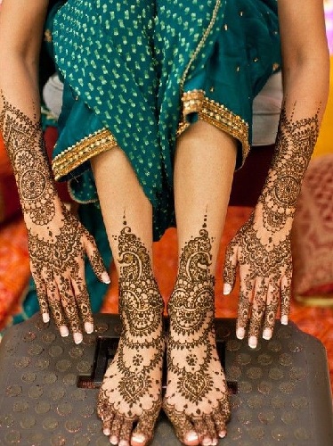 Mehendi for Bride’s Hands and Feet