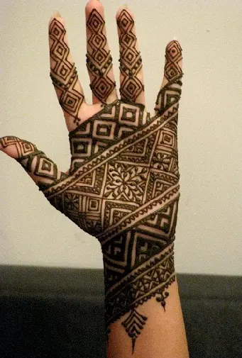 50 Latest Mehndi Designs For All Occasions Festivals 21