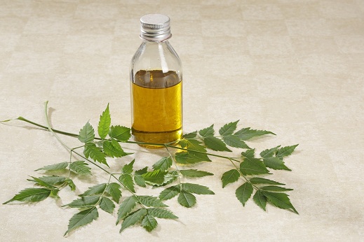 Neem Oil for itchy hair