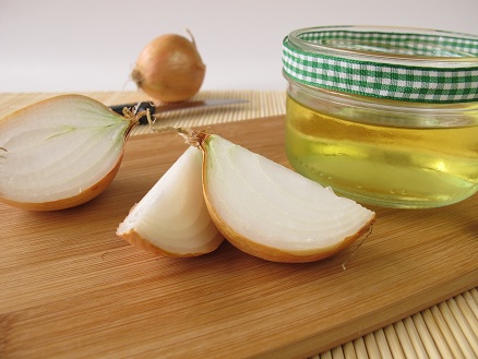 Onion Juice for grey hair