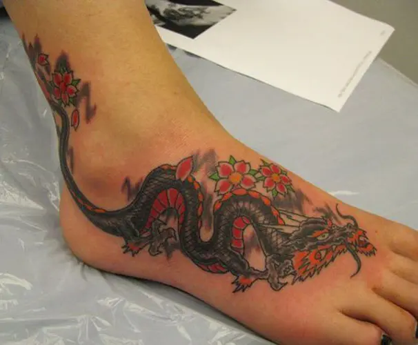 83 Great Dragon Tattoos On Leg