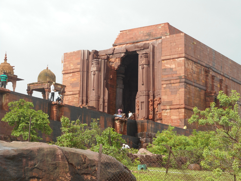 Famous Temples In Bhopal