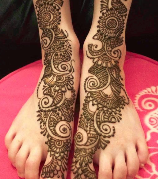 Arabic Mehndi Design for Feet