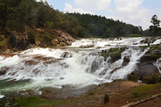 Waterfalls in Tamilnadu4