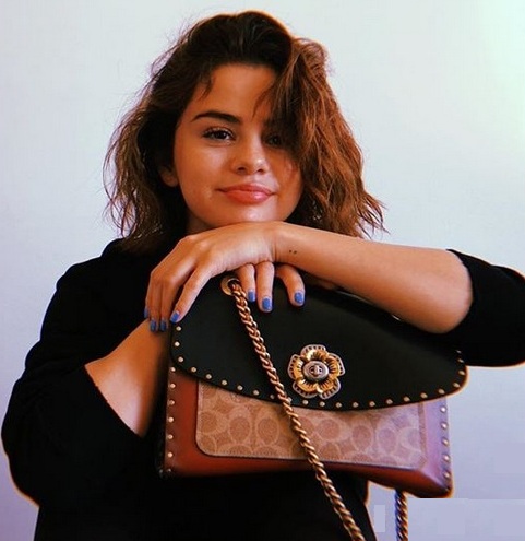Selena Gomez S 9 Most Memorable Hairstyles Of All Time