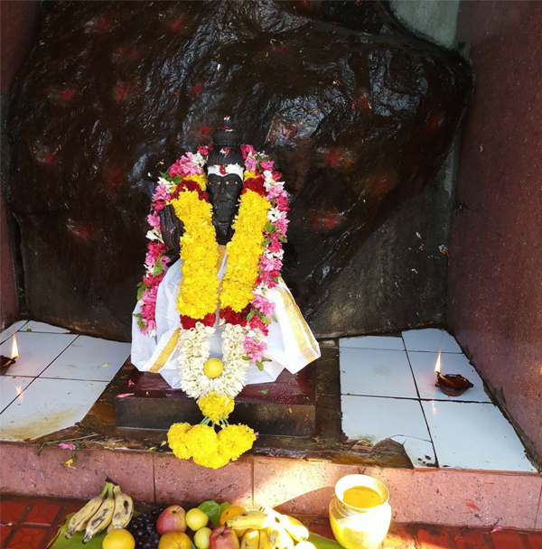 Muniswarar Temple nearest temples in Ooty