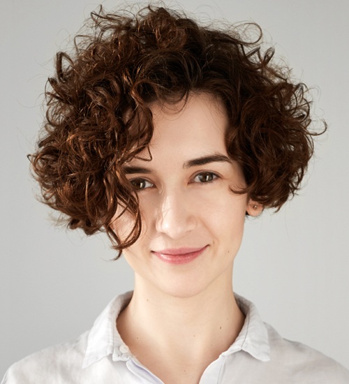 Medium Curly Hairstyles 13