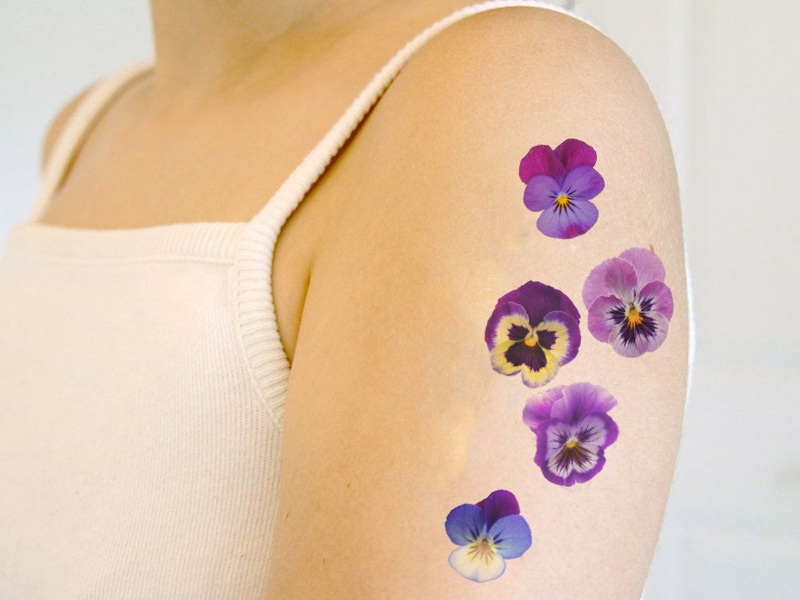9 Ravishing Pansy Tattoo Designs With Images | Styles At LIfe