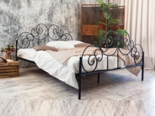 10 Simple & Modern Iron Bed Designs With Photos In India