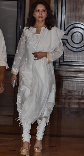 Bollywood Actress In White Salwar Kameez