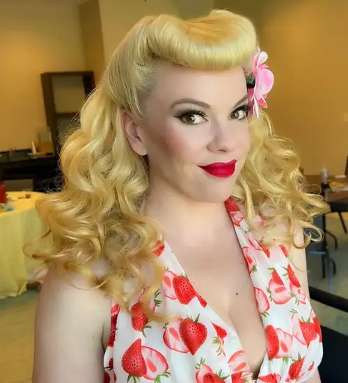 Retro Pinup Style Hair Tutorials by The Freckled Fox  Wonder Forest