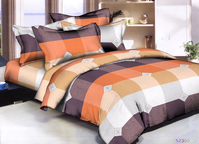 Multicolor Bedsheet with Comforter