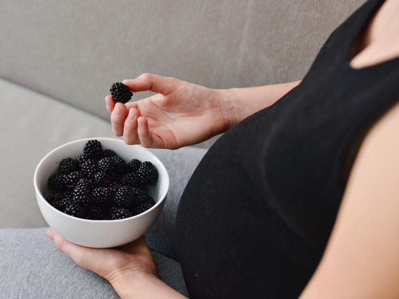 blackberries during pregnancy