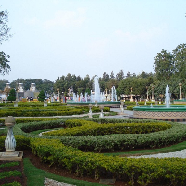 botanical gardens in India