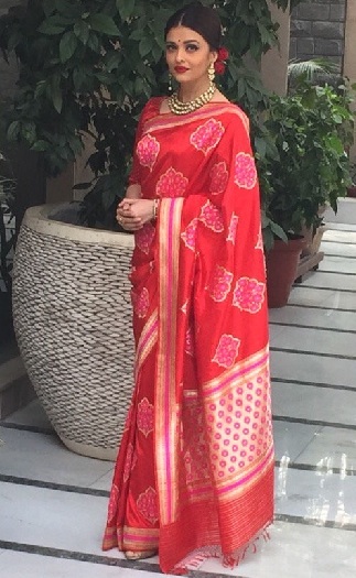 Aishwarya Rai In Silk Saree