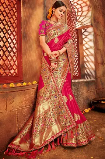 15 Best Saree Brands to Buy Latest Designs in India - Mompreneur Circle