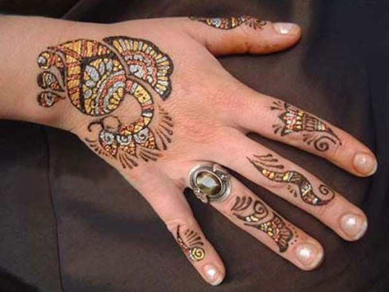 Glitter Mehndi Designs With Pictures
