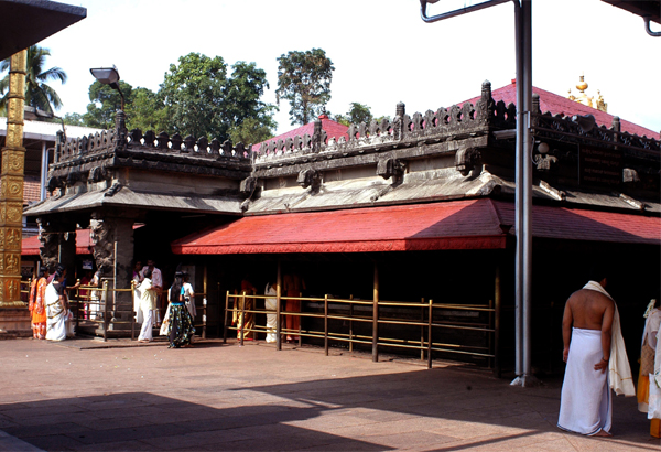 mookambika temple kollur karnataka