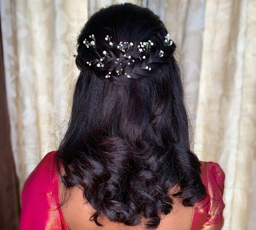 9 Latest Curly Hairstyles for Saree and Lehenga | Styles At Life
