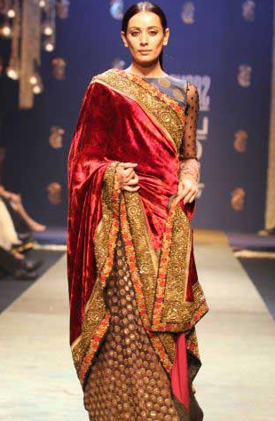 Latest Designer Velvet Sari