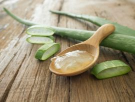How to Use Aloe Vera For Dandruff? 6 Proven Methods