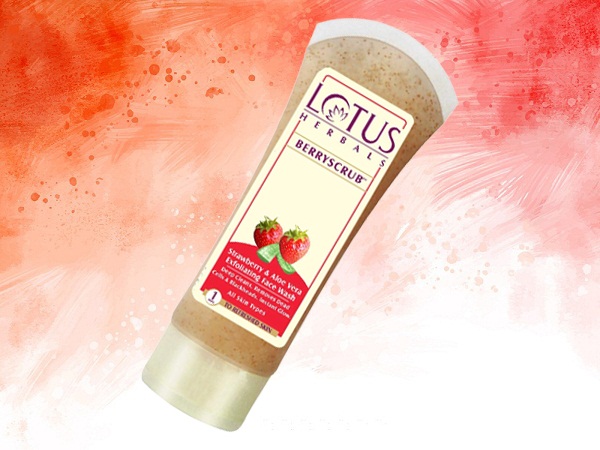 Lotus Herbal Berryscrub Strawberry and Aloe Vera Face Wash