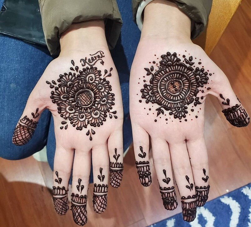 Detailed Pakistani Henna Design
