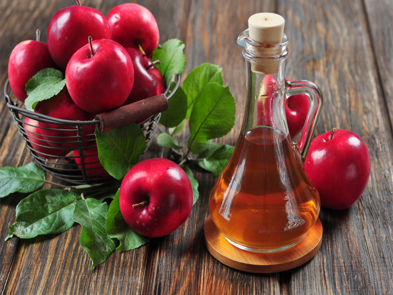 How To Use Apple Cider Vinegar For Dandruff