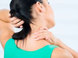 Top 25 Effective Home Remedies for Neck Pain and Stiffness