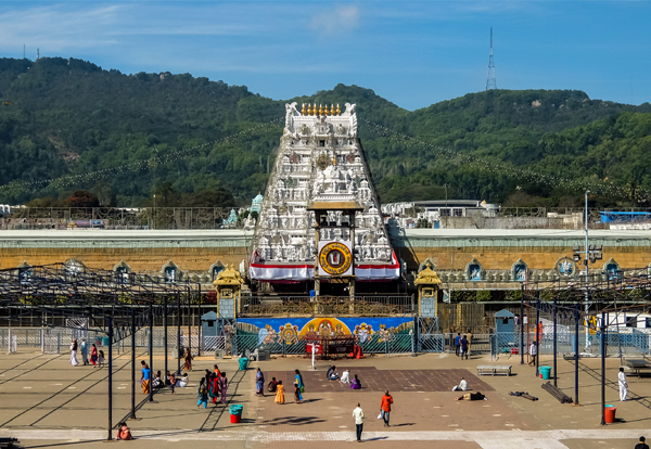 Sri Venkateswara Swamy Temple At Tirupati vishnu temple in south india
