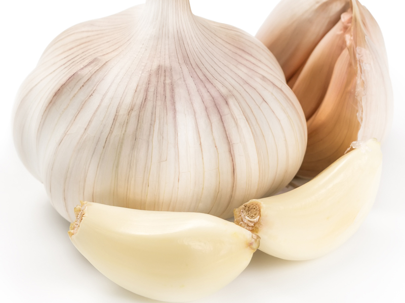Benefits Of Using Garlic On Skin