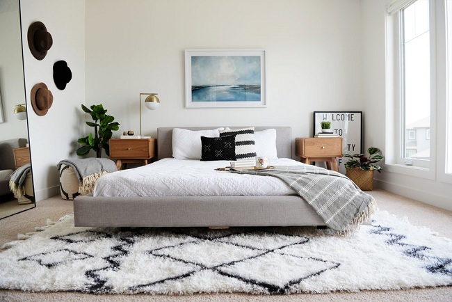 Minimalist Bedroom Decor