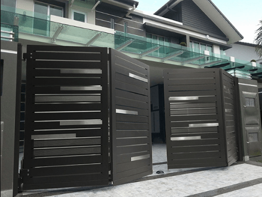 10 Latest Sliding Folding Gate Designs With Pictures In India – Buy