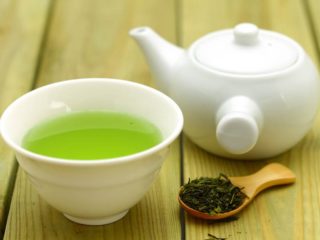 5 Best Green Tea Remedies to Remove Acne!