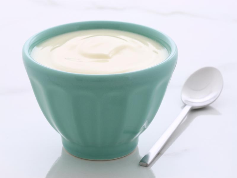 7 Best Uses Of Yogurt For Hair Growth