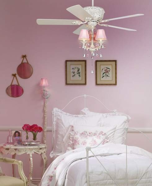 Children’s Bedroom Ceiling with Fan