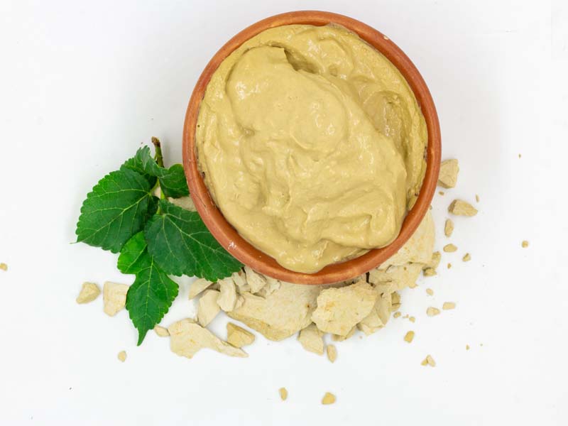 How To Use And Apply Multani Mitti For Hair