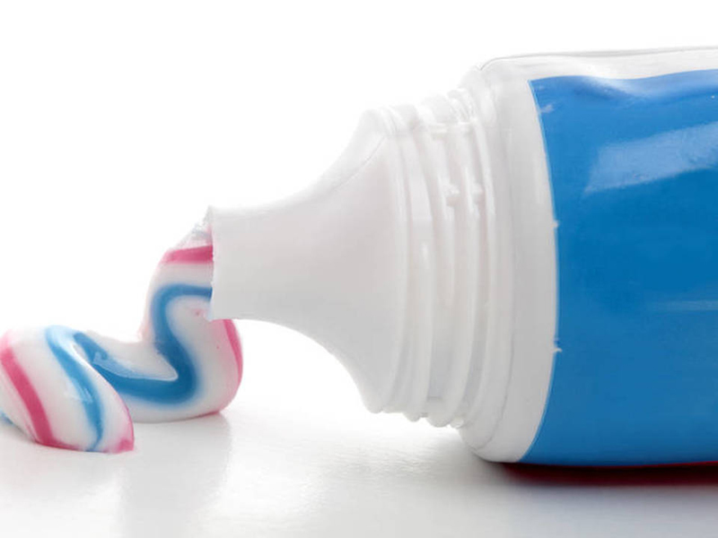 How To Use Toothpaste For Pimples
