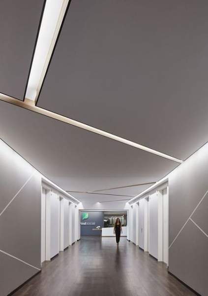 12 Modern Office Ceiling Designs With Trending Pics In 2020