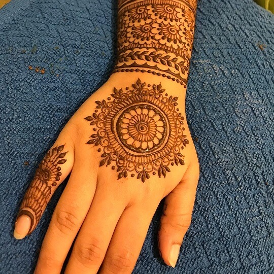 13 Back Hand Mehndi Designs That Will Steal Your Heart | Meesho